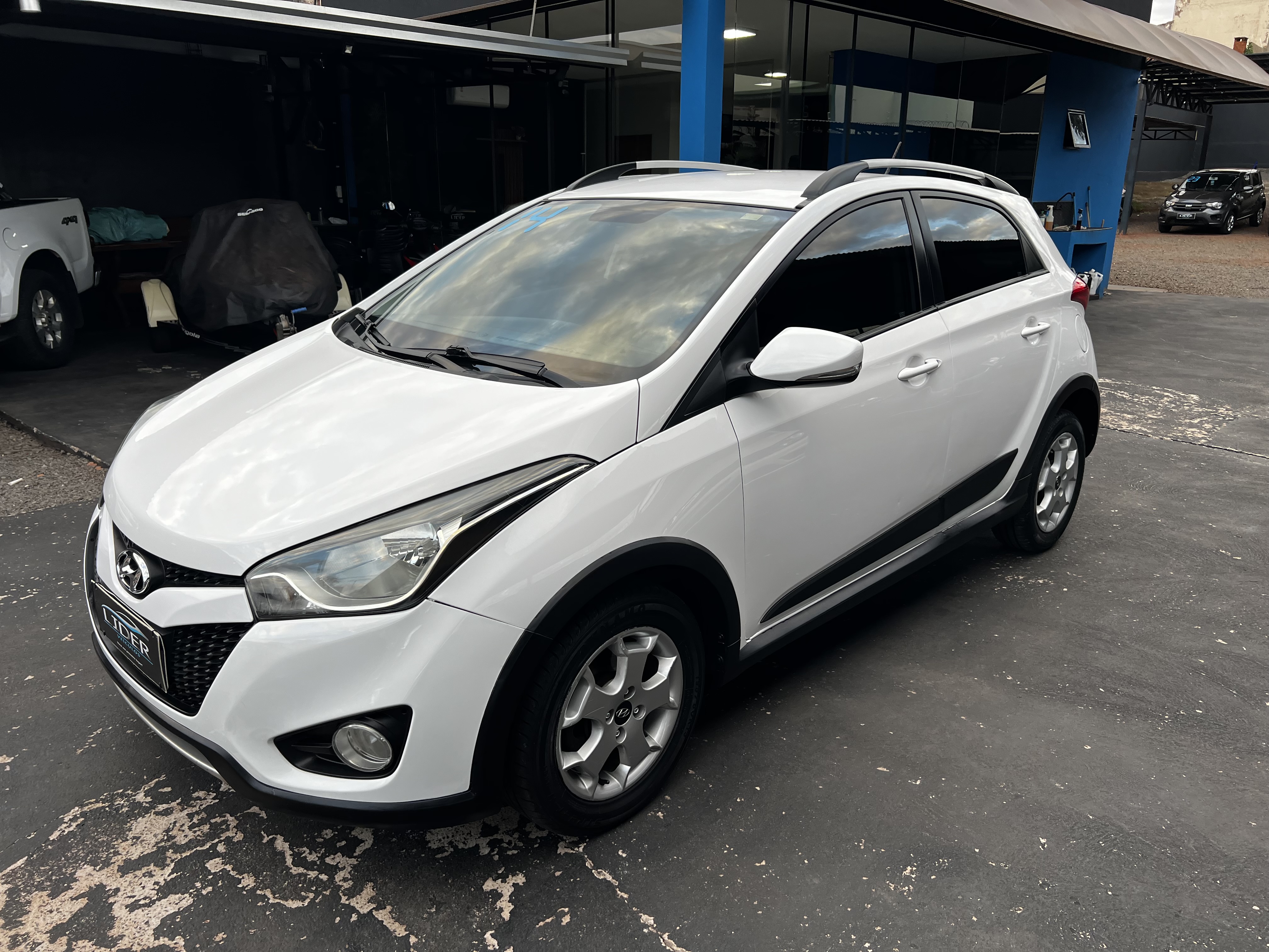 Hyundai Hb20x